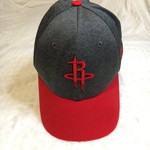 Gently Used Mens Houston Rockets fitted hat